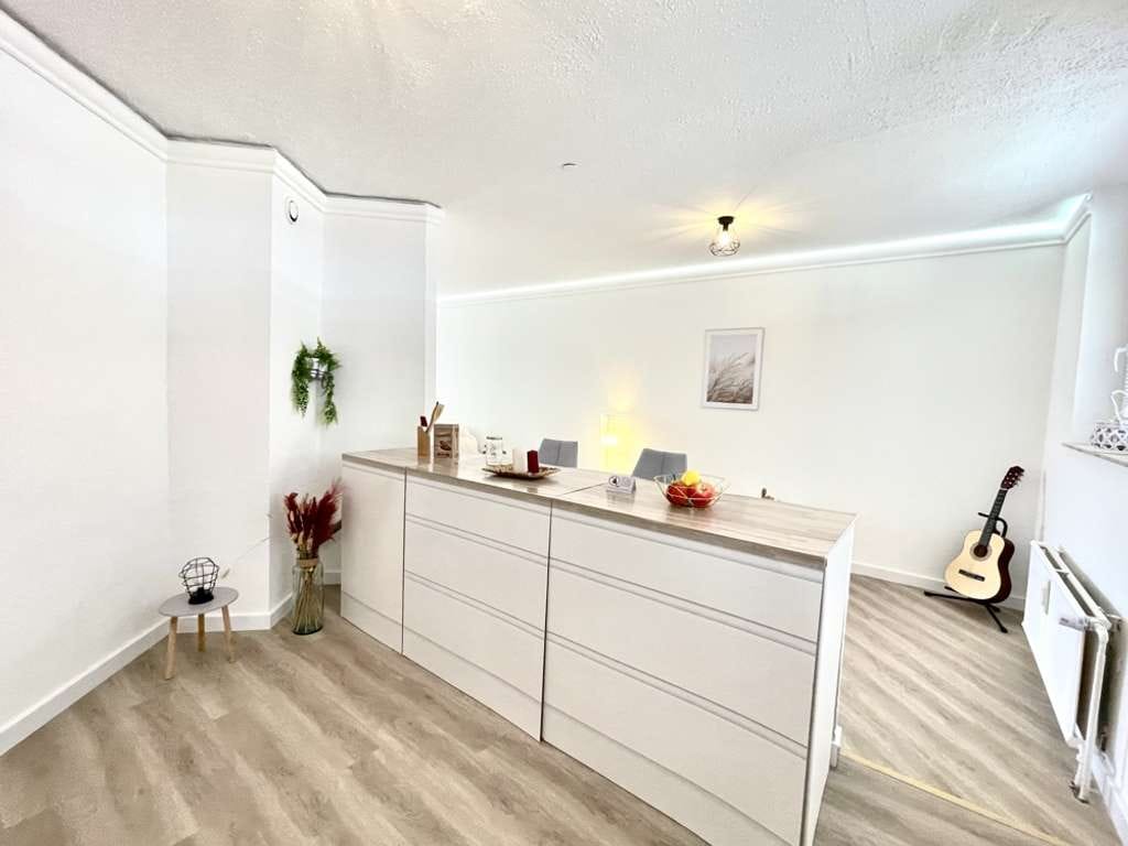 Immobilie in Hannover - Ihmezentrum! **Penthouse-Feeling in Linden**
TOP-Renovierte 3 Zimmer-Wohnung! - Bild 2