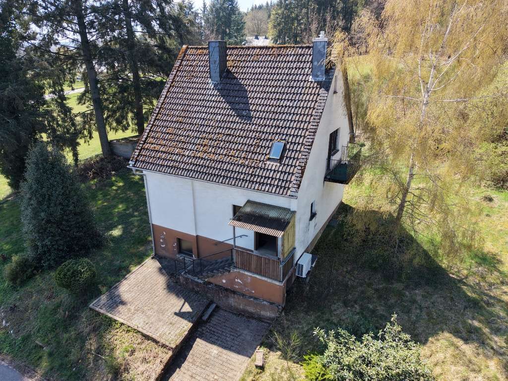 Immobilie in Langweiler - Traumhafte Aussichtslage an der Talsperre – EFH mit großem Grundstück & Potenzial - Bild 1