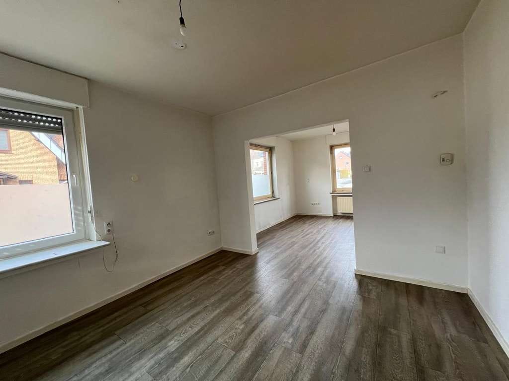 Immobilie in Rhede - Sanierungsbedürftige DHH in Rhede - Bild 1