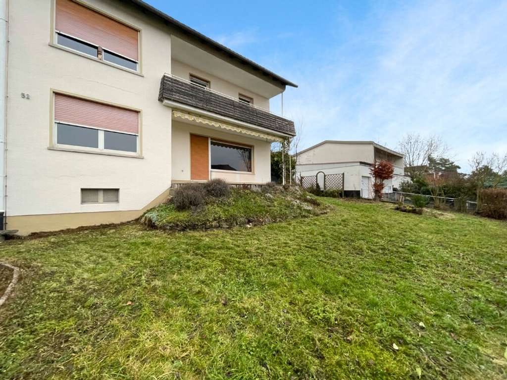 Immobilie in Dittelbrunn - Freiraum-Traum in Dittelbrunn: Charmantes Haus, Garten-Oase & Garage. Viel Platz zum Leben&Genießen! - Bild 0