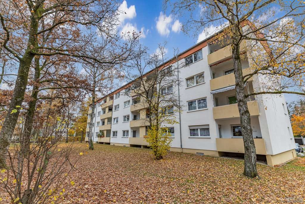 Immobilie in Hohenbrunn - Geborgenes Wohnen mit Charme – 3-Zimmer-Wohnung mit Südbalkon in Ottobrunn - Bild 1