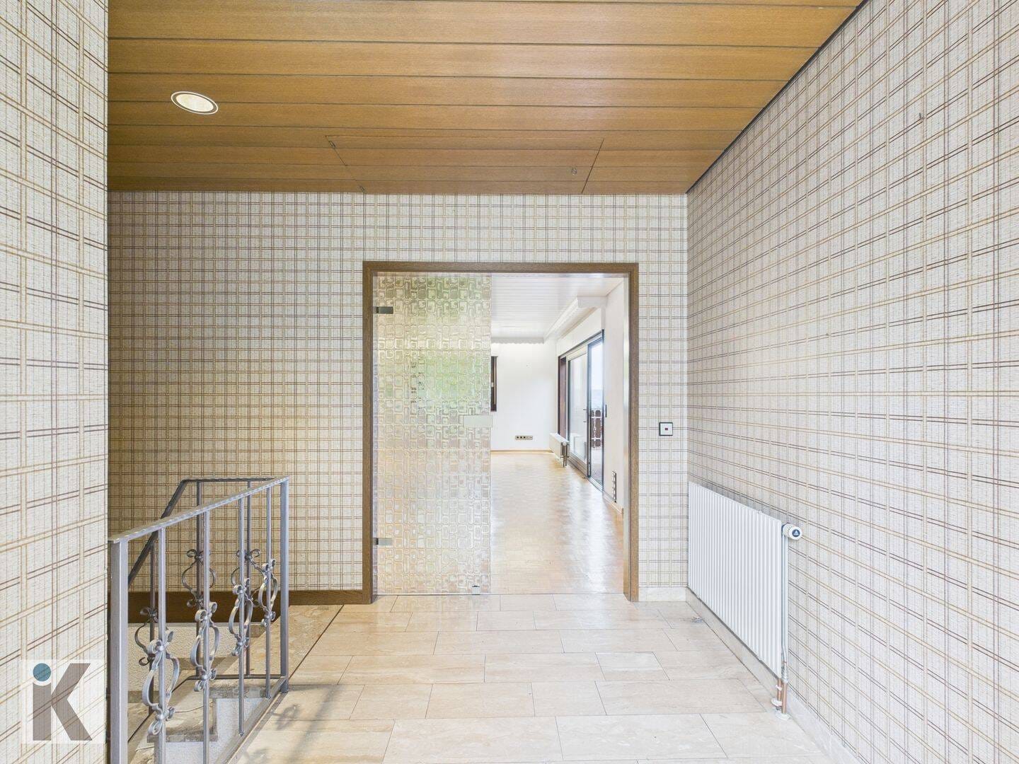 Immobilie in Albersweiler - Großzügiger Bungalow mit Einliegerwohnung und herrlichem Garten in Hanglage! - Bild 3