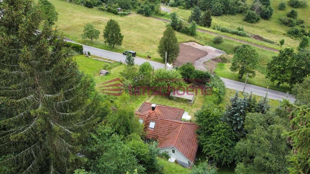 Immobilie in Elgersburg - Idylisch gelegenes Ferienhaus mit großem Garten in Elgersburg zu verkaufen! - Bild 2