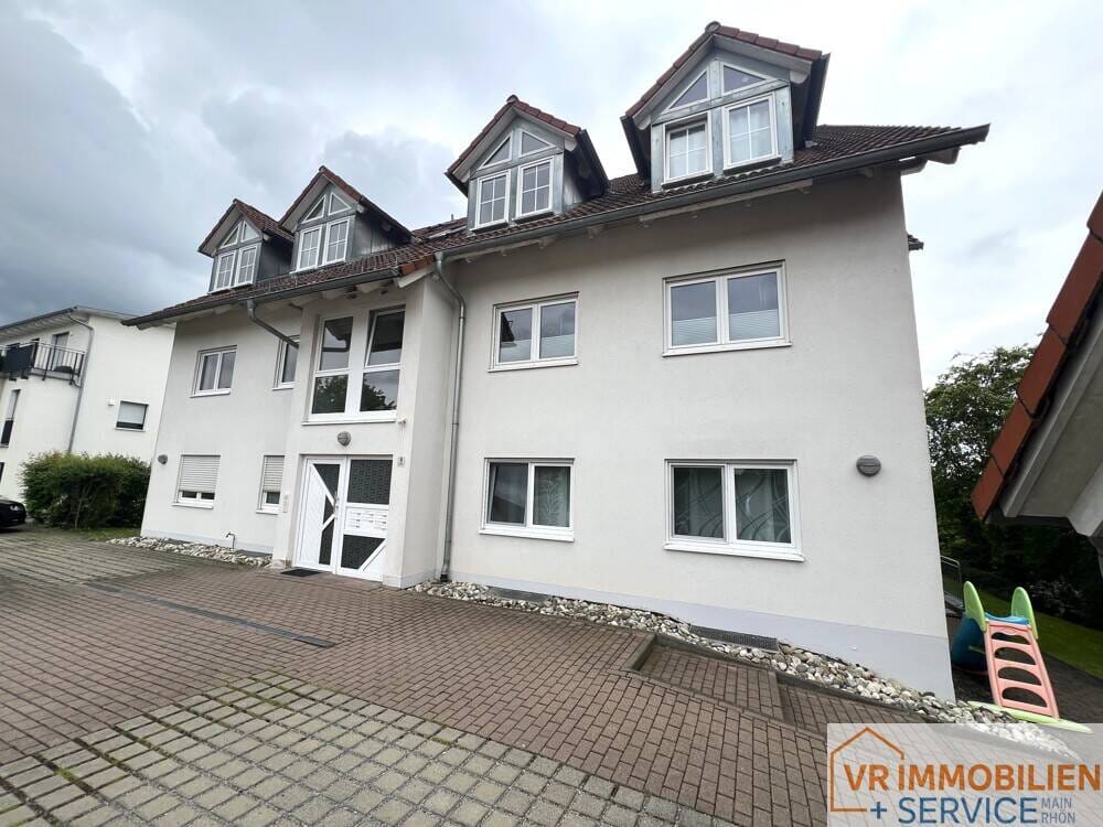Immobilie in Salz - Panoramablick inklusive - Stilvolle 3-Zimmer-Wohnung in begehrter Lage von 97616 Salz! - Bild 2