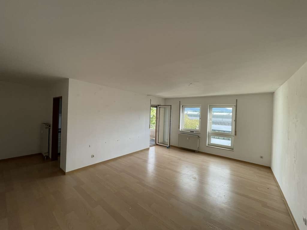 Immobilie in Eislingen/Fils - Schön aufgeteilte 3-Zimmer-Wohnung in Aussichtslage zum fairen Preis in Eislingen. Provisionsfrei. - Bild 1
