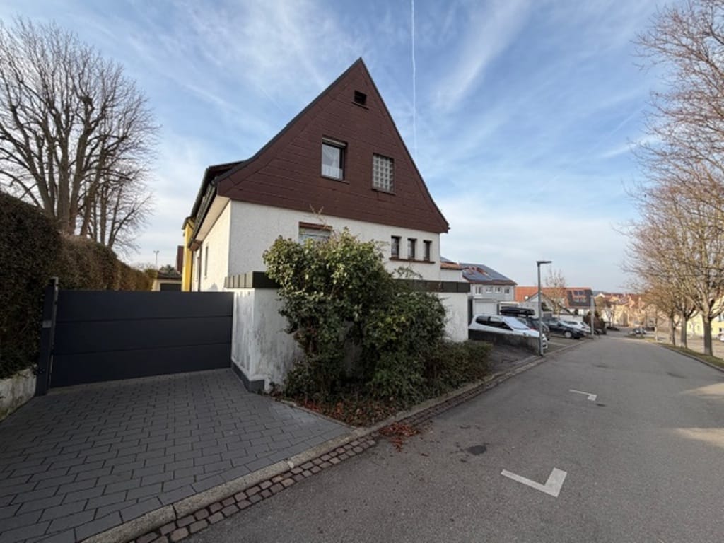 Immobilie in Marbach am Neckar - Stadtnah & unkompliziert: EFH in zentraler Marbacher Lage - Bild 1