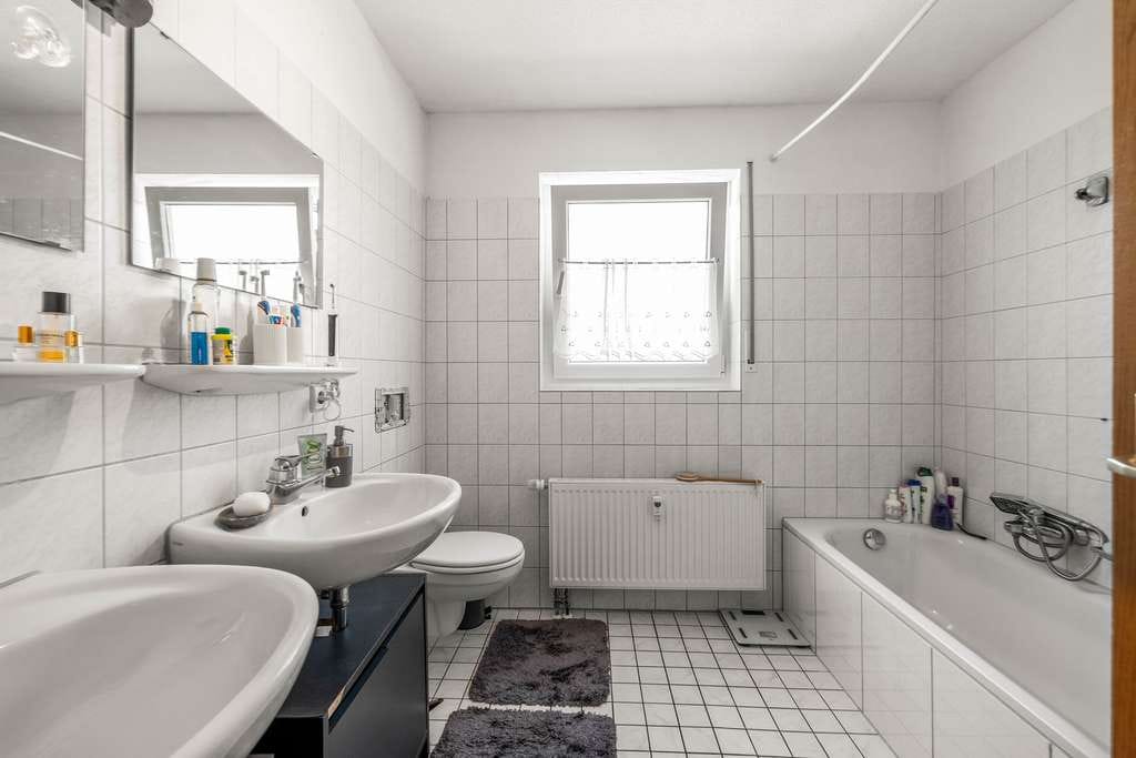 Immobilie in Wutöschingen - Wohnen mit Komfort – 4-Zimmer-Wohnung mit Terrasse & TG-Stellplatz in zentraler Lage von Horheim - Bild 1