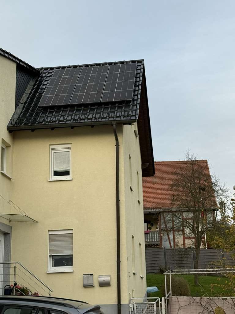 Immobilie in Gladenbach - Geräumiges, renoviertes Haus mit Garten in Mornshausen; Zweietagen-Wohneinheit plus DG-WE - Bild 2