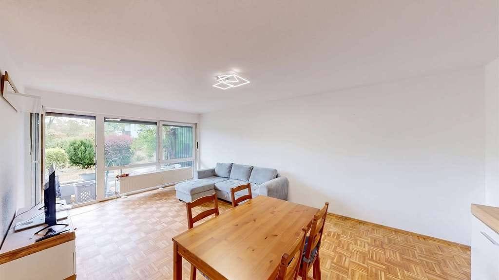 Immobilie in Höchberg - Einziehen oder vermieten – attraktive Eigentumswohnung mit TG-Stellplatz in Höchberg - Bild 2