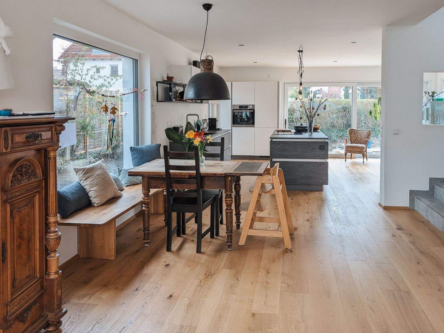 Immobilie in Kirchdorf - Charmanter Turm-Bungalow mit offener Küche - Wohnen und Wohlfühlen auf 160 m² mit Alelier - Bild 2