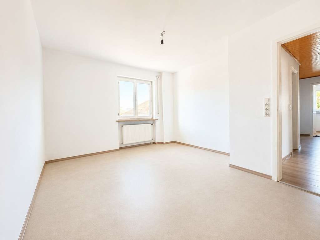 Immobilie in Nesselwang - 4-Zimmer-Wohnung in Nesselwang mit traumhaftem, unverbaubarem Bergblick. - Bild 2