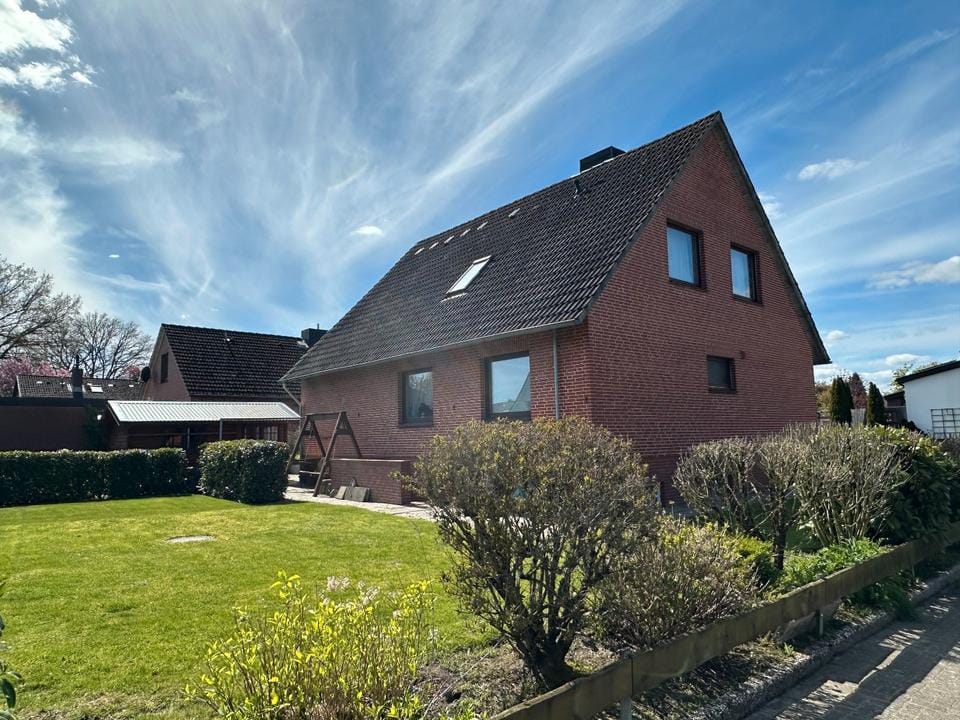 Immobilie in Fredenbeck - Deinste/Helmste: Großes Familienhaus in Sackgassenlage! - Bild 0