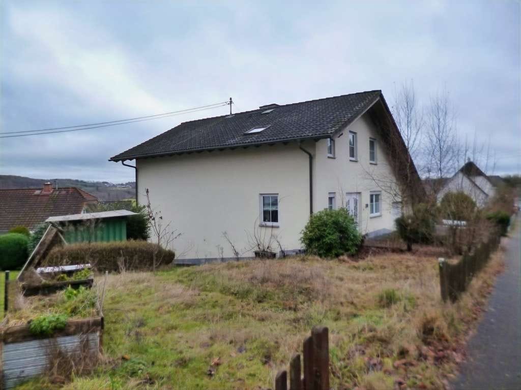 Immobilie in Hardt - Schönes Einfamilienhaus mit separater Einliegerwohnung  - Bild 1