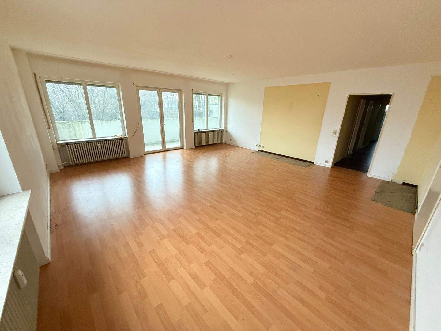 Immobilie in Kronberg - Kronberg:  Große 4-Zimmer-Eigentumswohnung in Feldrandlage - Bild 3
