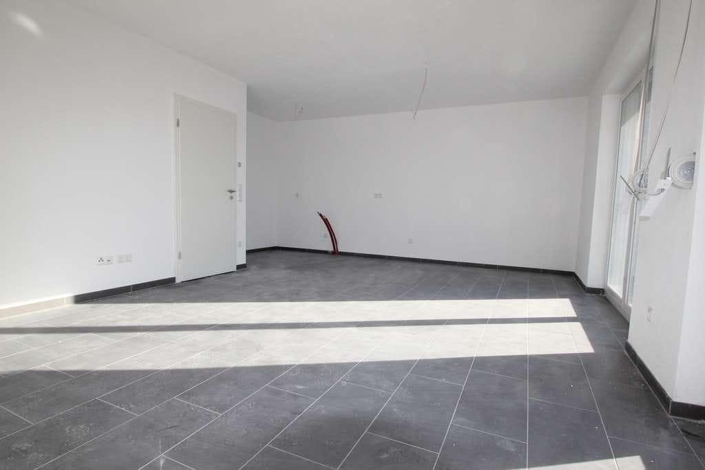 Immobilie in Adelmannsfelden - Adelmannsfelden, Neubau-Doppelhaushälfte in Massivbauweise kurzfristig beziehbar - Bild 2