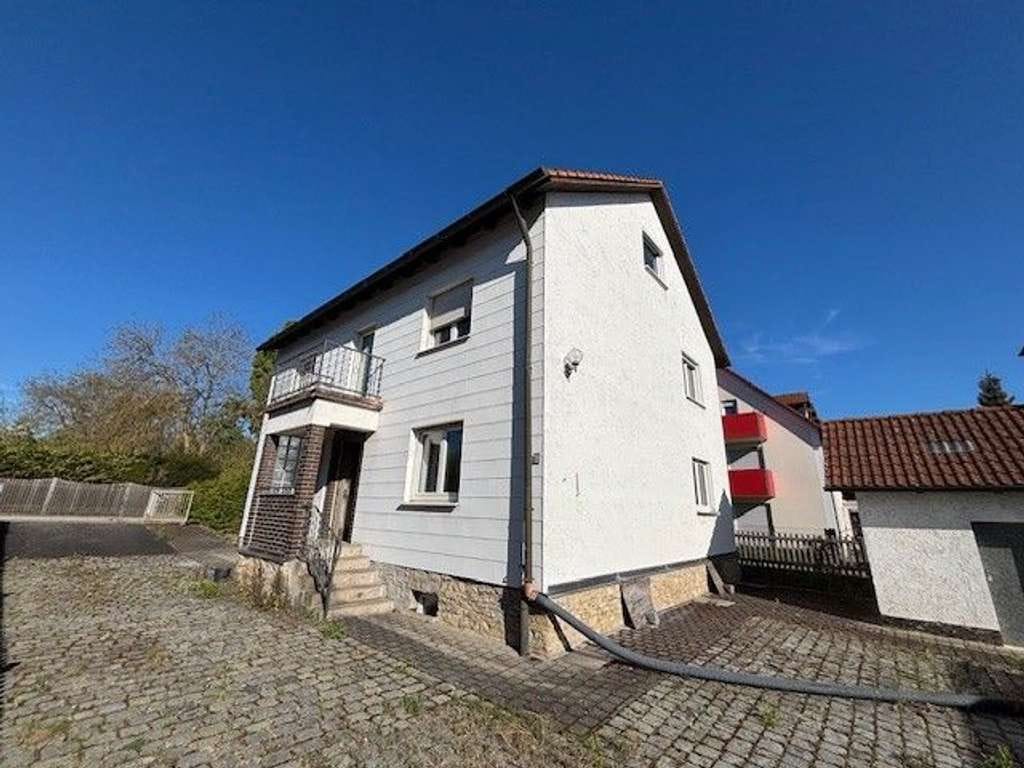 Immobilie in Köfering - Einfamilienhaus für Handwerker in Köfering - Bild 2