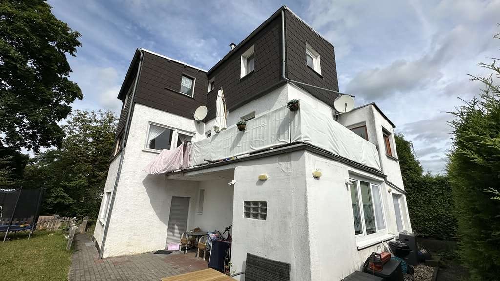 Immobilie in Rheinbach - FREIWERDEND! Großes Reihenendhaus in TOP-Lage von Rheinbach-Stadt! - Bild 1