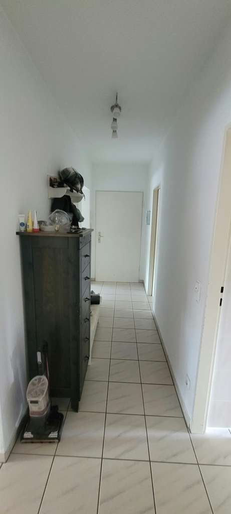 Immobilie in Liederbach - Zweifamilienhaus mit 2 Garagen und schönem Garten-wohnen vor den Toren Frankfurts und des Taunus - Bild 3