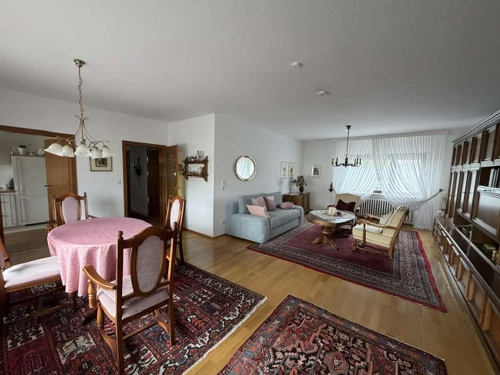 Immobilie in Ketsch - Großzügiges Ein- bis Zweifamilienhaus mit Garage und herrlichem idyllischem Südgrundstück! - Bild 2