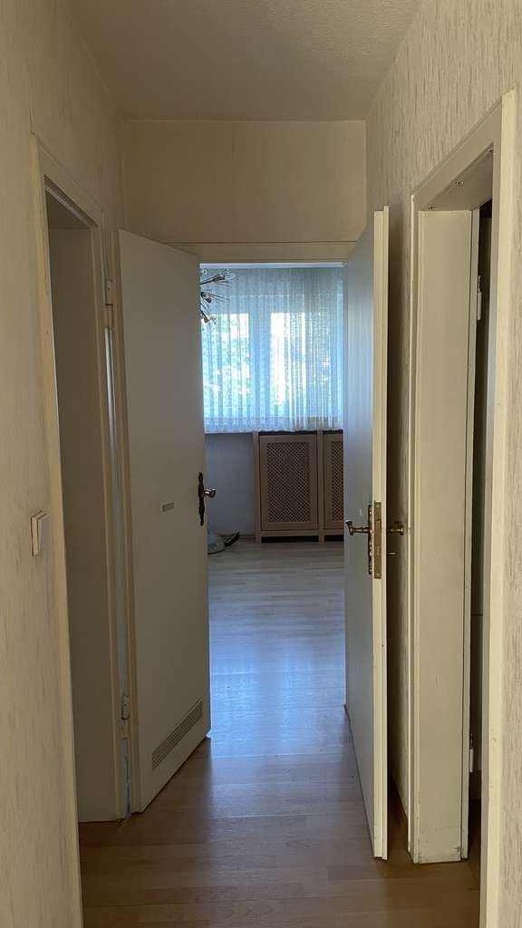 Immobilie in Moers - Helle 4-Zimmer Wohnung mit Loggia - Bild 2