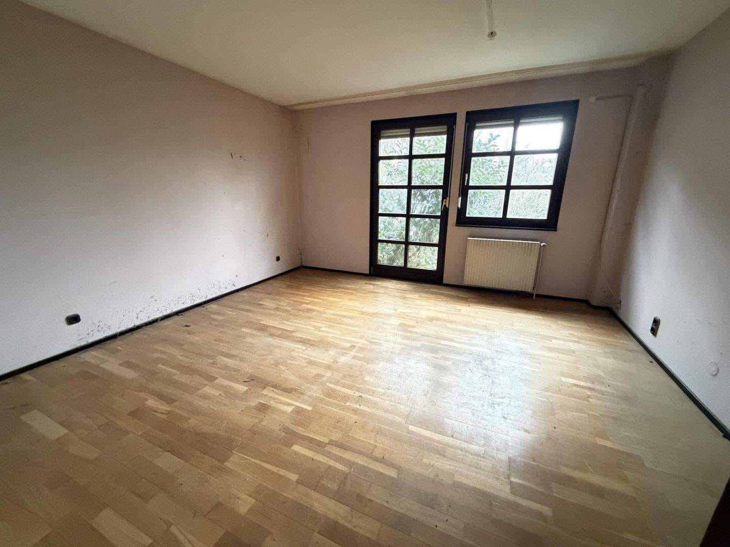 Immobilie in Kaufungen - Freistehendes Einfamilienhaus mit Ausbaupotenzial in schöner Lage von Kaufungen - Bild 4