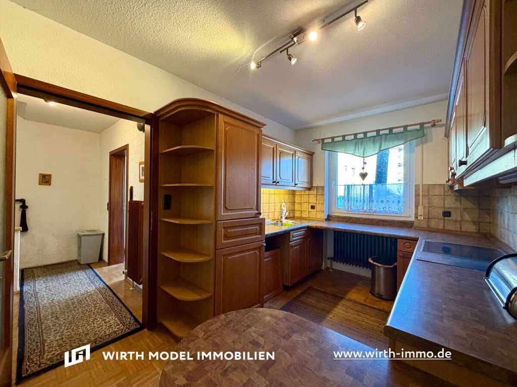 Immobilie in Schweinfurt - Viel Platz für die Familie: Reihenmittelhaus in begehrter Deutschhof-Lage | Erbbaurecht - Bild 4