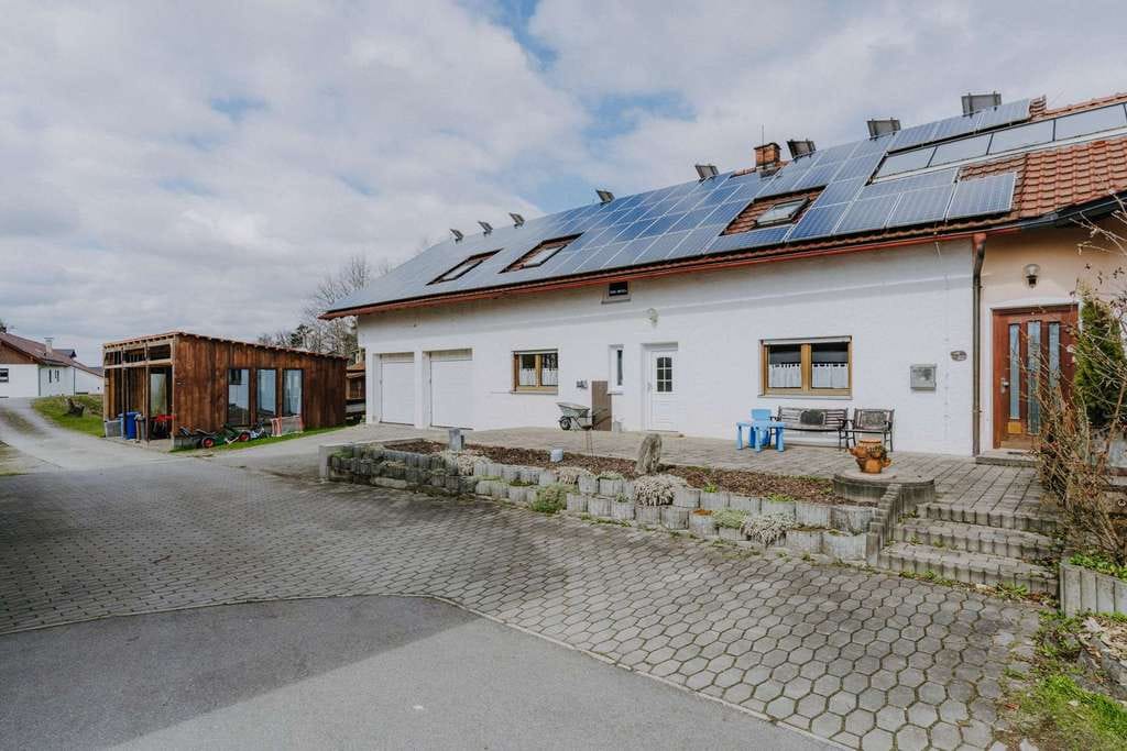 Immobilie in Hunderdorf - * Großzügiges Einfamilienhaus in ruhiger Lage* - Bild 4