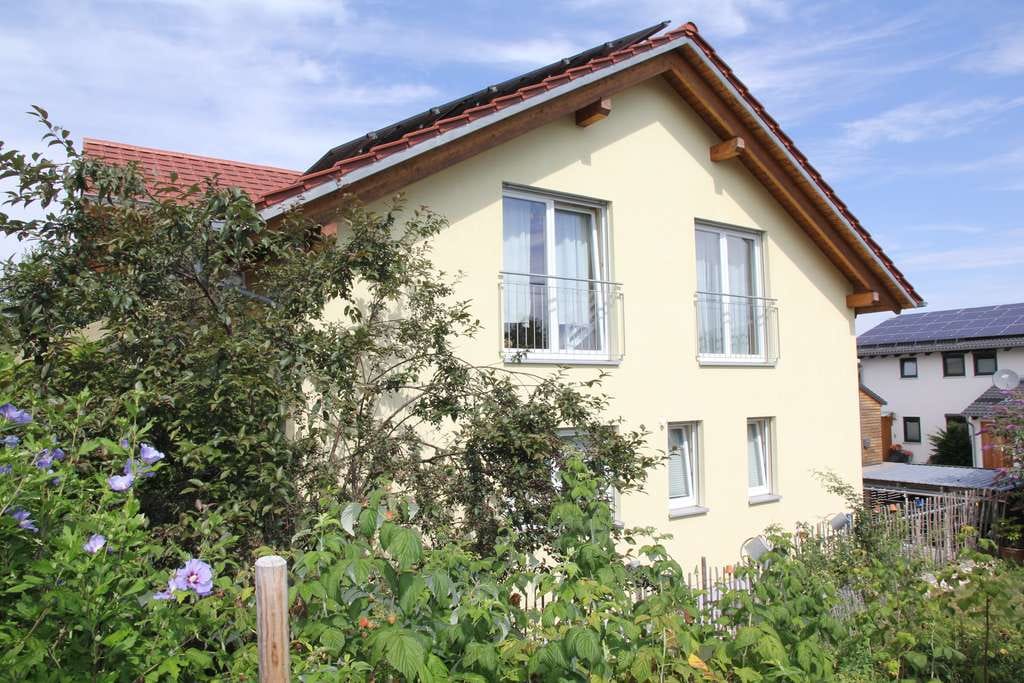 Immobilie in Mitterfels - Wunderschönes, neuwertiges Haus in Mitterfels - Bild 3