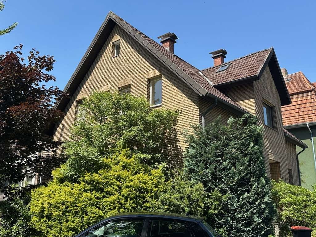 Immobilie in Bielefeld - Benötigen Sie viel Platz + sind Sie eine (sehr) große Familie ... dann sind Sie hier genau richtig! - Bild 2