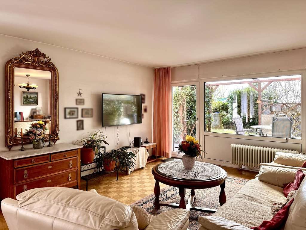 Immobilie in Kronberg - Familienhaus mit Garten und großem Pool in Oberhöchstadt - Bild 4