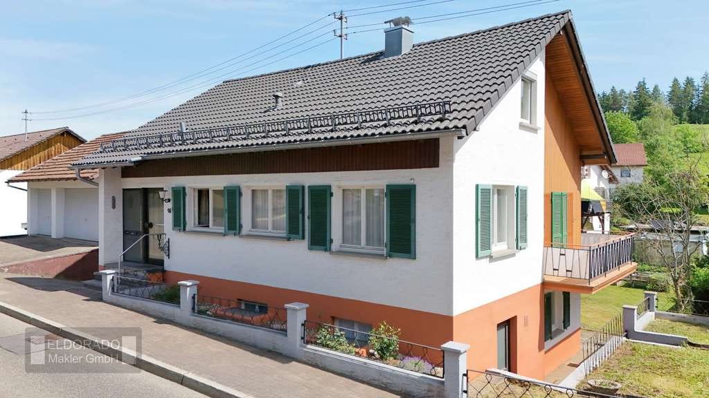 Immobilie in Waldachtal - Seltene Gelegenheit in Cresbach: Einfamilienhaus mit großem weitläufigem Grundstück - Bild 0