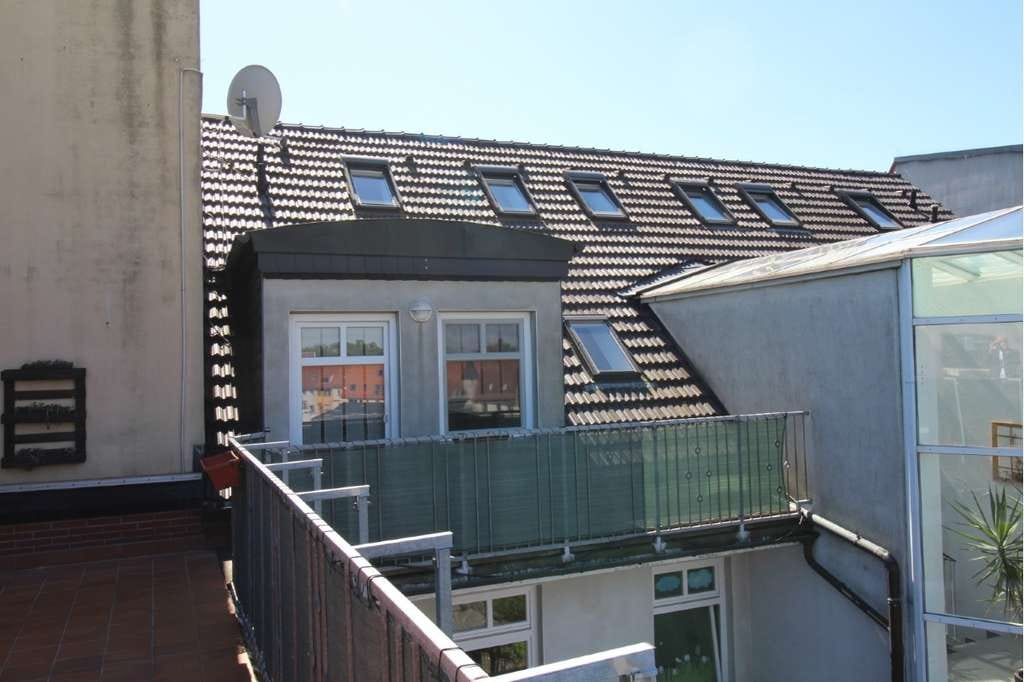 Immobilie in Köthen (Anhalt) - Ohne Käuferprovision! Exklusive Maisonettewohnung mit fantastischem Blick über Köthens Dächer - Bild 1