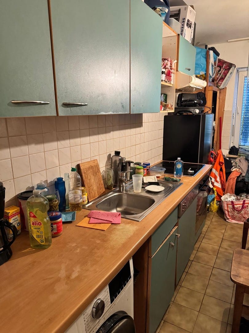 Immobilie in Puchheim - Renovierungsbedürftige 3-Zimmer-Erdgeschosswohnung mit Potenzial in ruhiger Lage von Puchheim - Bild 2