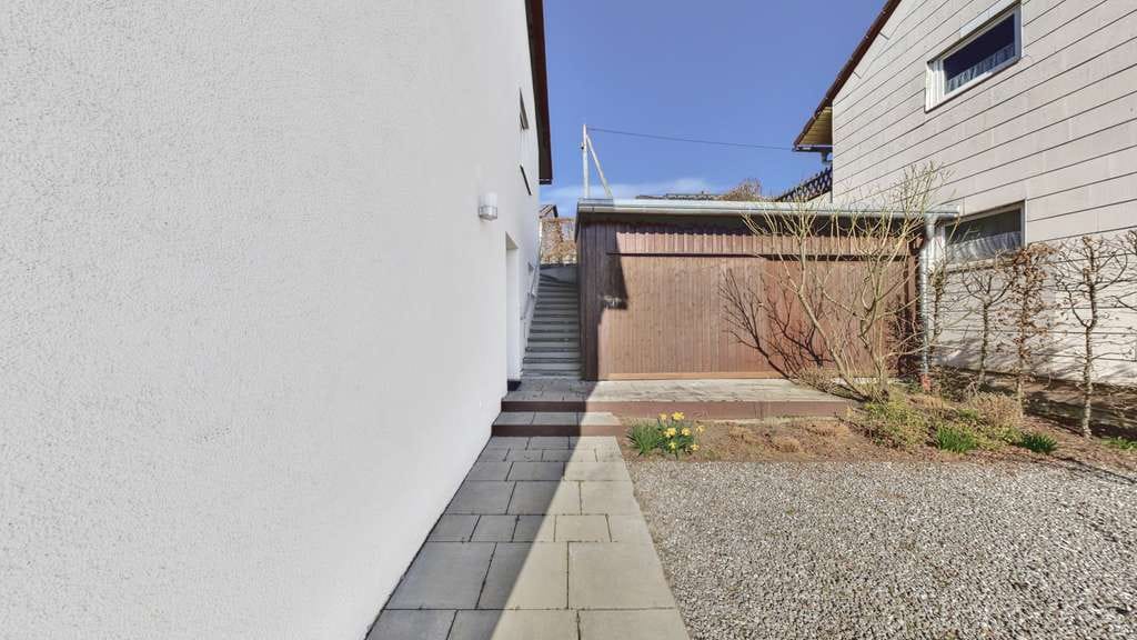 Immobilie in Elsendorf - Renoviertes EFH mit schönem Garten und traumhafter Aussicht! - Bild 4