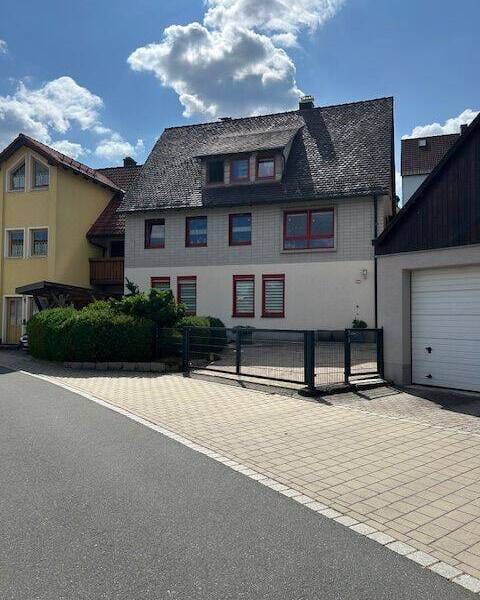 Immobilie in Pegnitz - Großzügiges Wohnhaus im Herzen von Pegnitz " Reserviert" - Bild 0