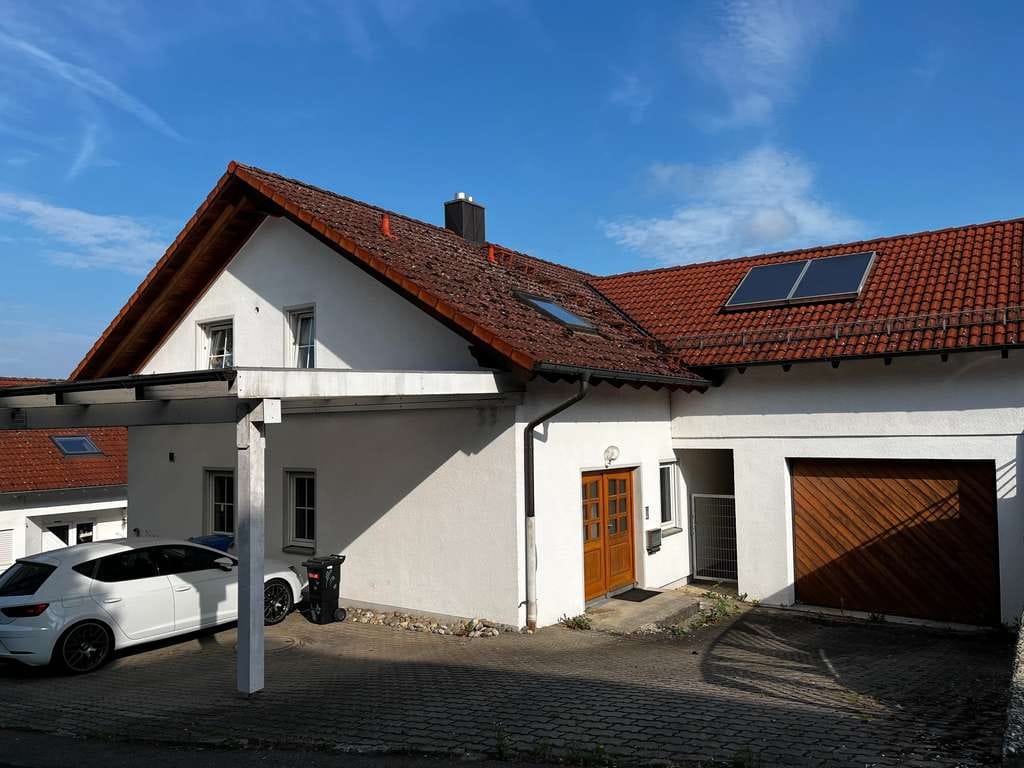 Immobilie in Hüttlingen - 1-2 Familienhaus mit Büro/Hobby/Praxisräume in Hüttlingen  - Bild 1