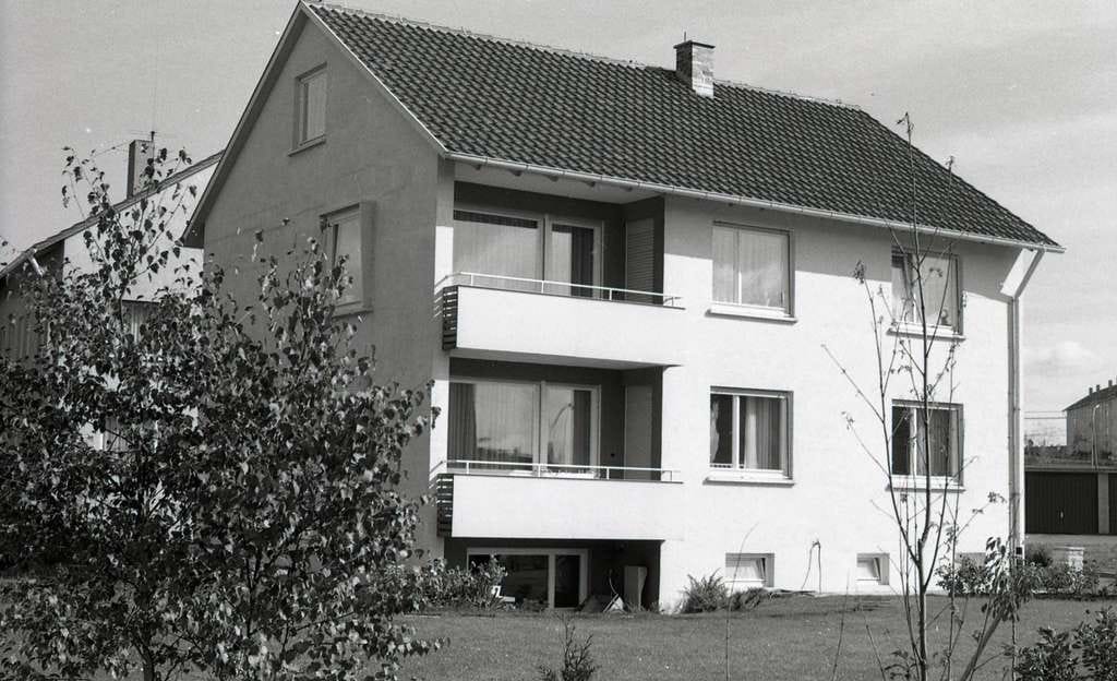Immobilie in Heidenheim an der Brenz - Zweifamilienhaus in 89518 Heidenheim mit Option  eines Neubauvorhabens - Bild 0
