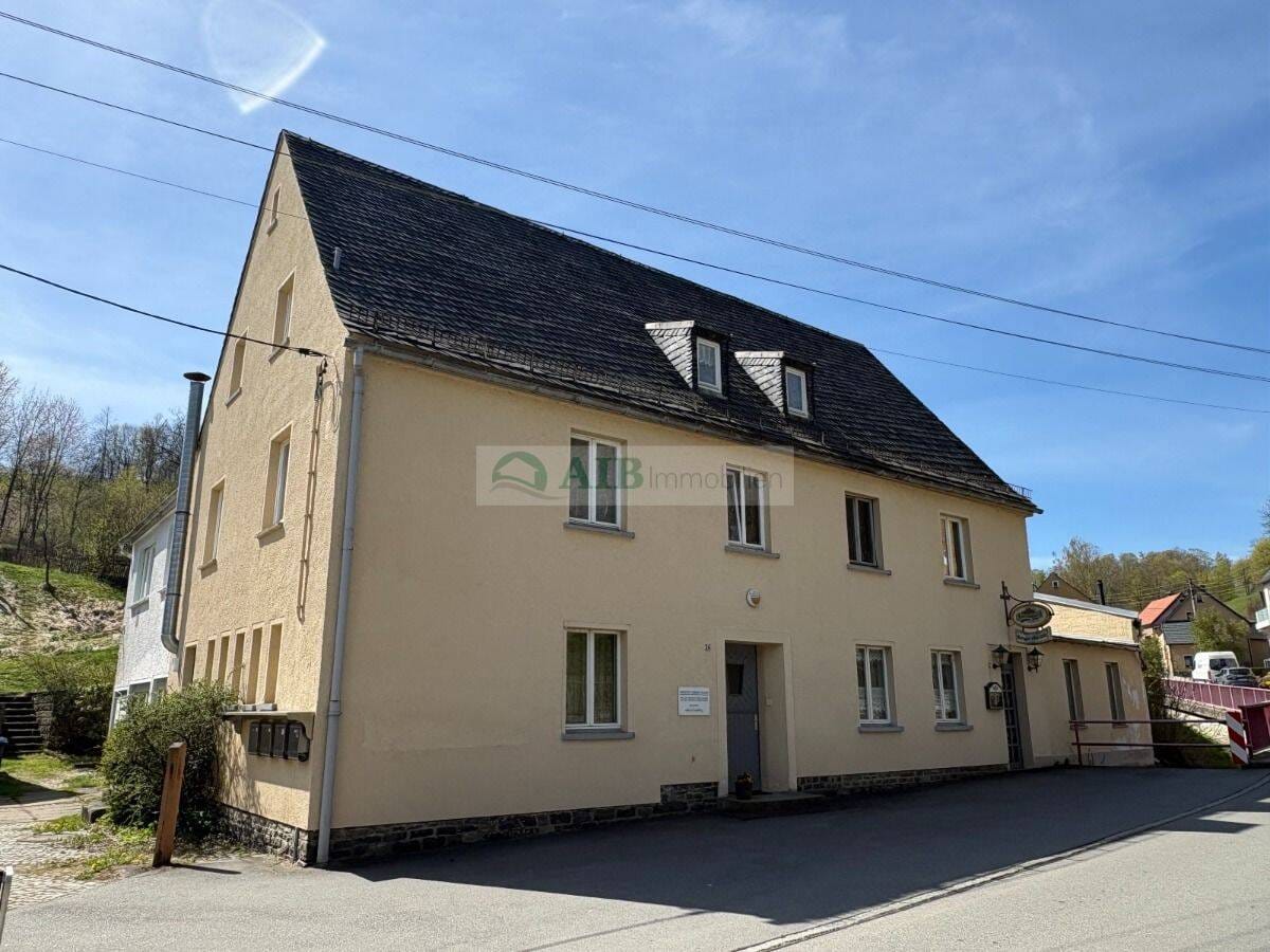 Immobilie in Zschopau - Vielseitiges Raumwunder mit Rendite-Potenzial: Wohnen, Arbeiten & Freizeit unter einem Dach - Bild 1