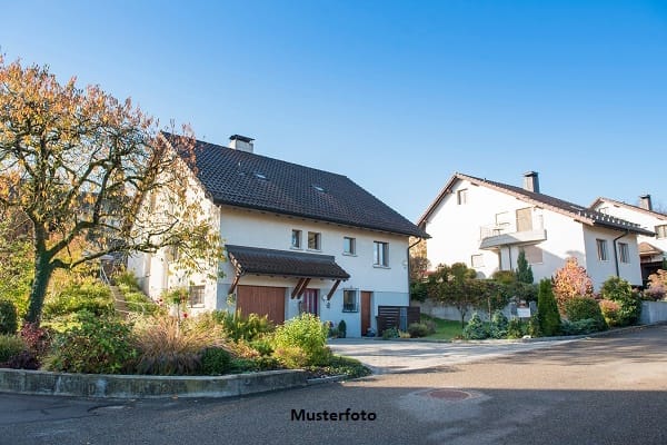 Immobilie in Seukendorf - Einfamilienhaus mit Einliegerwohnung - ankommen und wohlfühlen! - Bild 0