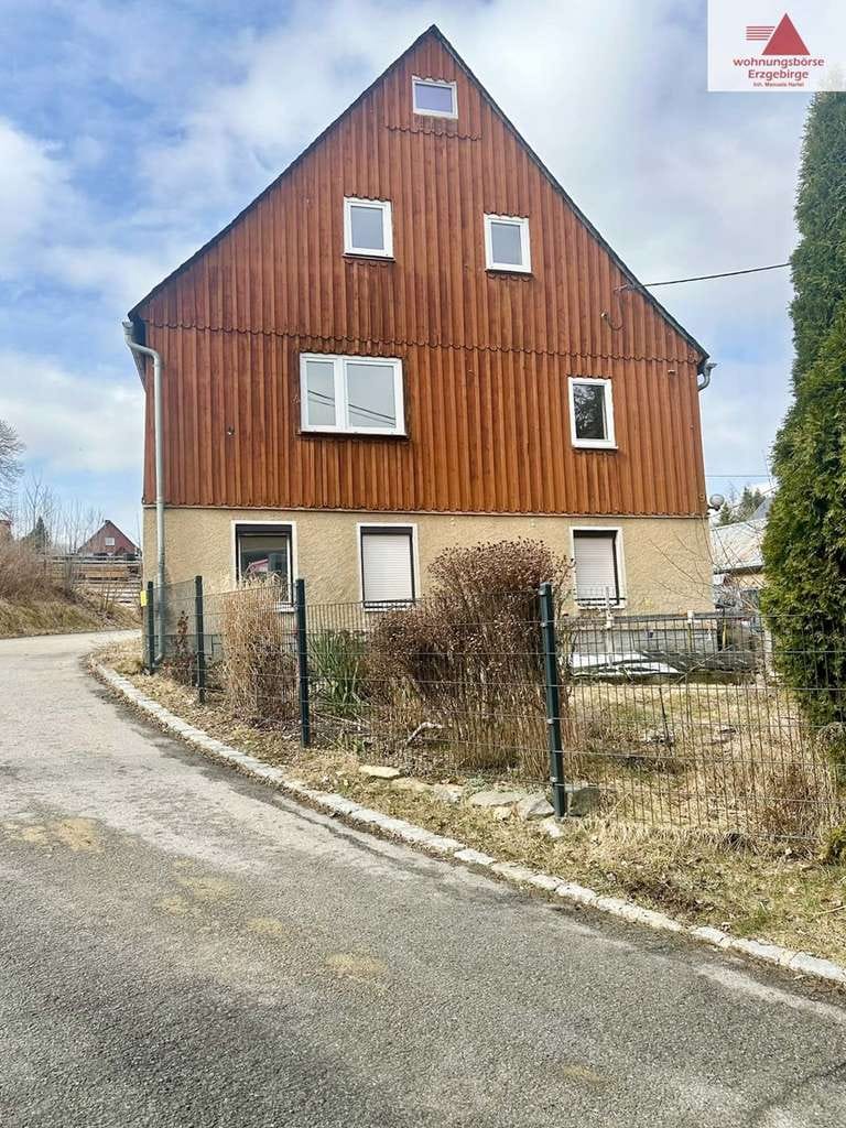 Immobilie in Elterlein - Ländlich wohnen: Einfamilienhaus zum Ausbau in Elterlein-Hermannsdorf: 170 m² & 1.469 m² Grundstück - Bild 2
