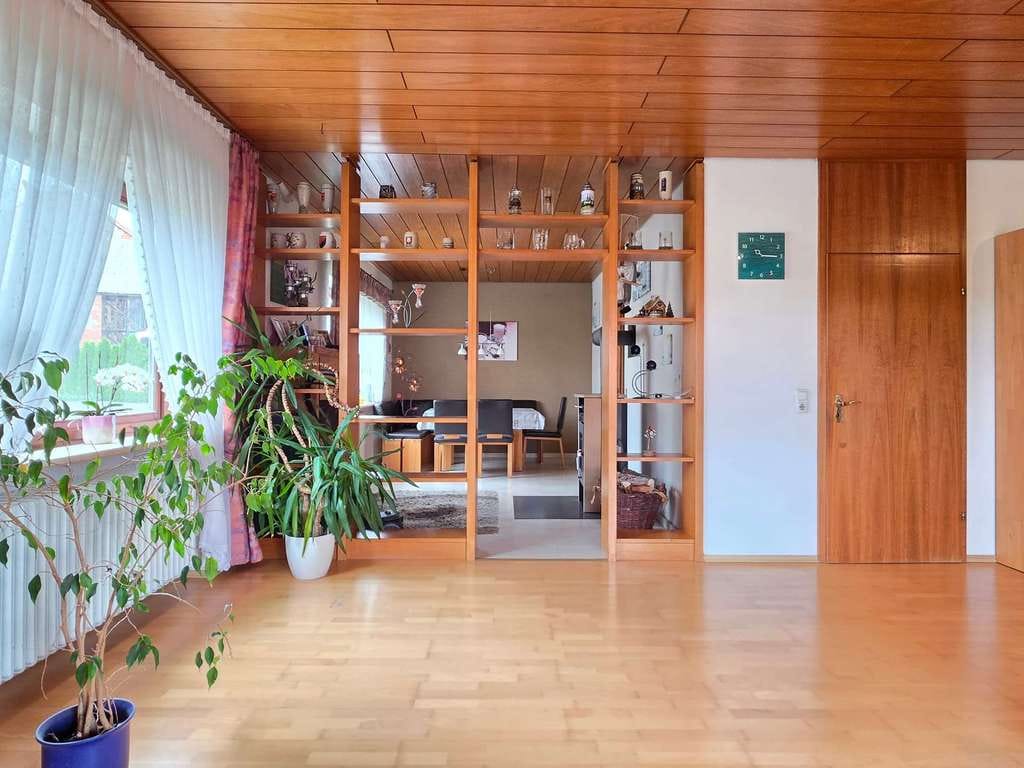 Immobilie in Itzgrund - Viel Raum für Ihre Wohnideen – Bungalowstil mit zusätzlichem Garten- oder Baugrundstück! - Bild 4