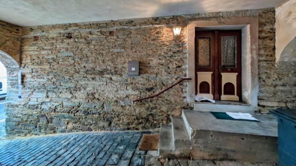 Immobilie in Hirschberg - Tradition trifft Raum – Historisches Mittelhaus mit Platz für die ganze Familie und eigene Ideen! - Bild 1