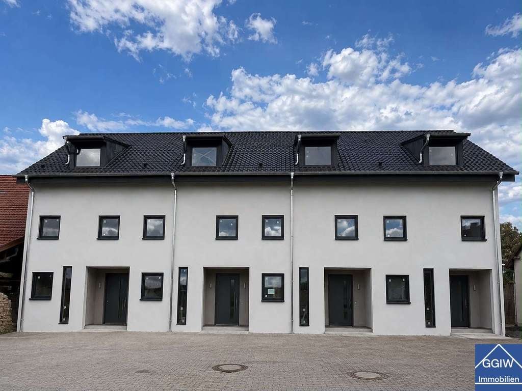 Immobilie in Rödersheim-Gronau - Modernes Reihenhaus in Rödersheim-Gronau zu verkaufen - Bild 1