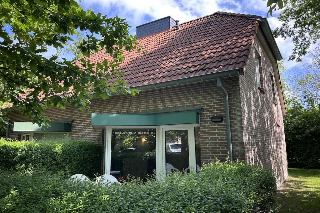 Immobilie in Butjadingen - Meeresluft & Urlaubsglück - Ferienhaus in Deichnähe! - Bild 1