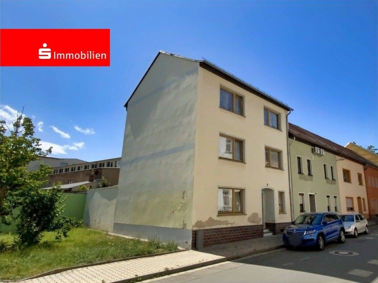 Immobilie in Schmölln - Einfamilienhaus mit Einliegerwohnung in zentraler Lage - Bild 0