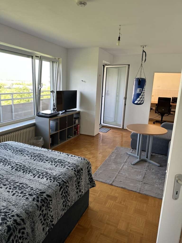 Immobilie in Germering - 1-Zimmerwohnung mit Balkon, TG und Keller - Bild 0