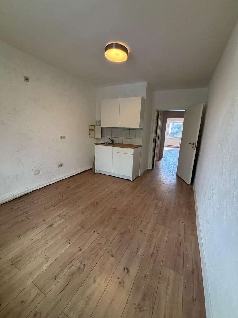 Immobilie in Pirmasens - Eigentumswohnung / 1 ZKB / 40m² / zu Verkaufen! - Bild 0