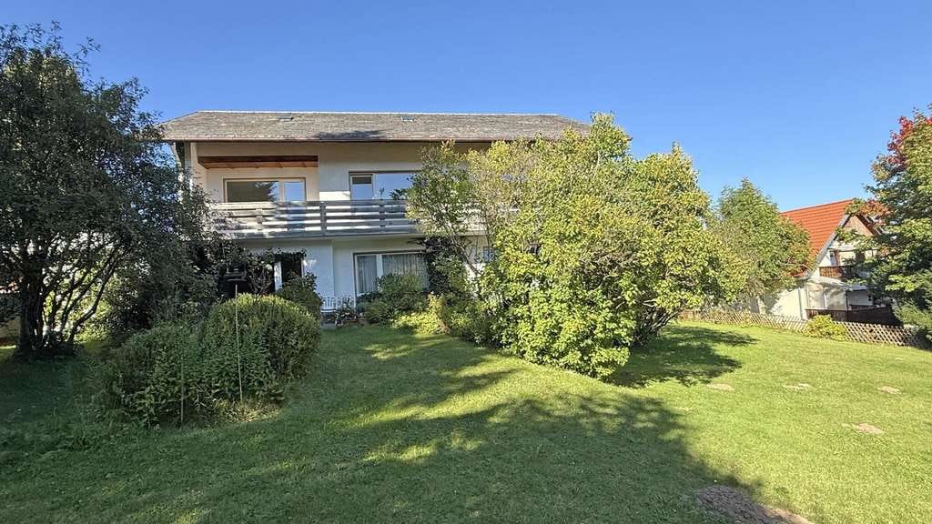 Immobilie in Höchenschwand - Zweifamilienhaus mit großem Grundstück und Alpenpanorama!  - Bild 0