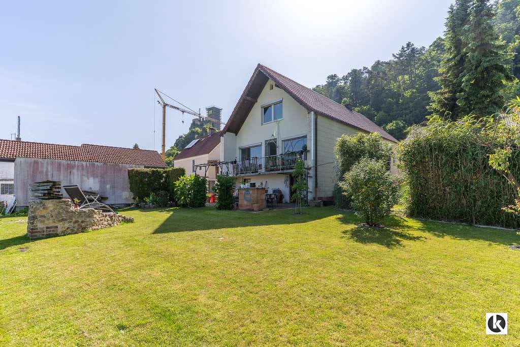 Immobilie in Wellheim - Familienparadies trifft Naturpanorama - großzügiges EFH mit zwei Grundstücken - Bild 1