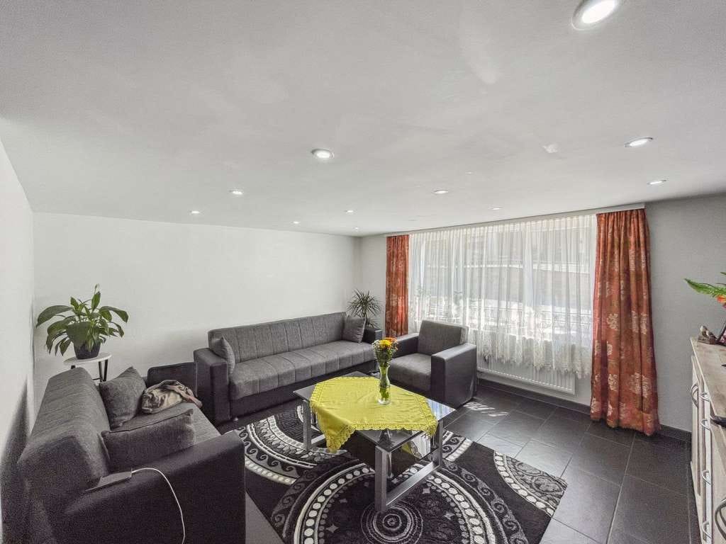 Immobilie in Langenenslingen - Modernisiertes Haus mit Scheune in zentraler Lage in Langenenslingen - Bild 2